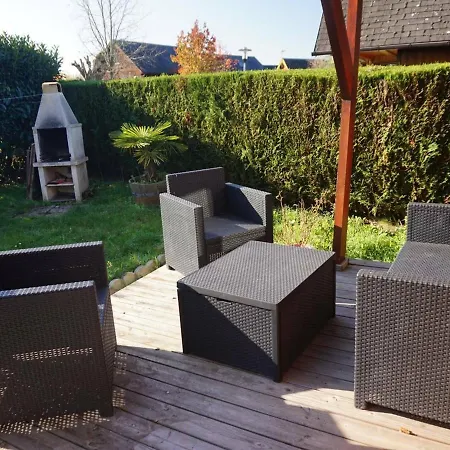 Avec Piscine Chauffee, Tennis Et Jardin Clos, A 1700m De La De - Fr-1-465-22 Chalet