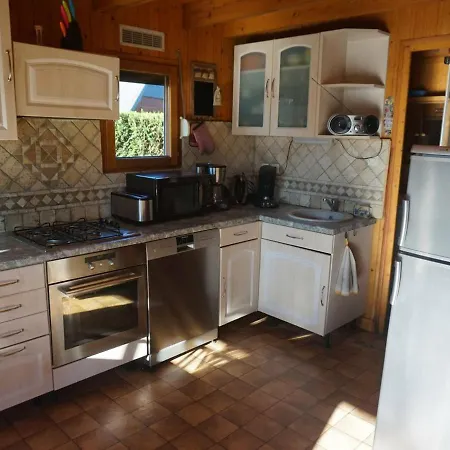 Chalet Avec Piscine Chauffee, Tennis Et Jardin Clos, A 1700m De La De - Fr-1-465-22