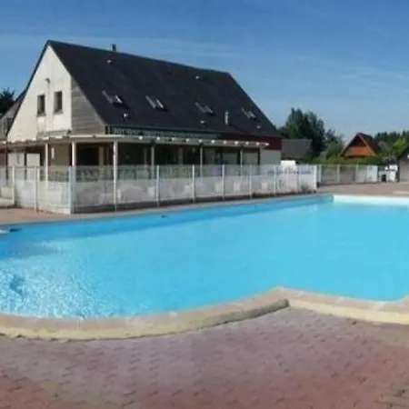 Avec Piscine Chauffee, Tennis Et Jardin Clos, A 1700m De La De - Fr-1-465-22 *